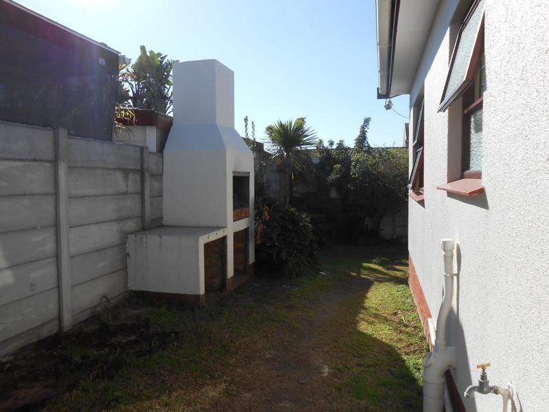 To Let 3 Bedroom Property for Rent in Joubert Park Western Cape